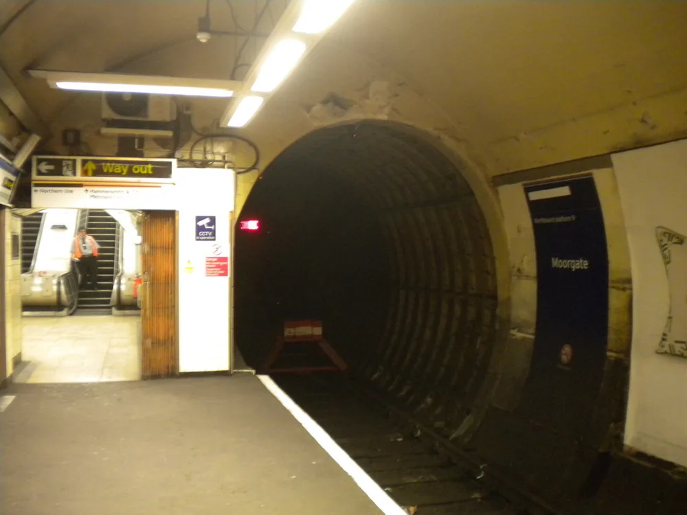 Moorgate tube crash