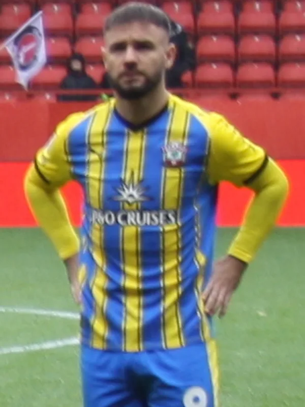 Adam Armstrong (footballer)