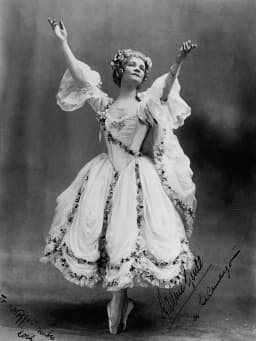 Adeline Genée