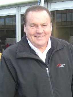 Alan Jones (racing driver)