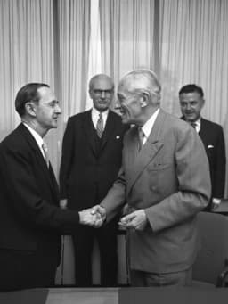 Alan Watt (diplomat)