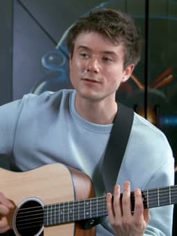 Alec Benjamin