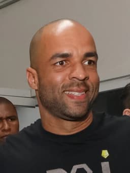 Alex (footballer, born June 1982)