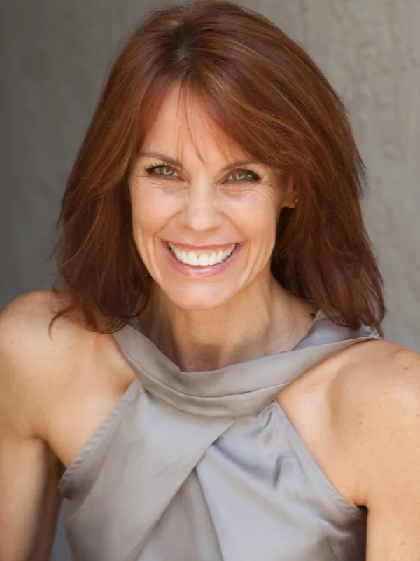 Alexandra Paul
