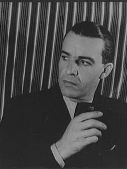 Alfred Lunt