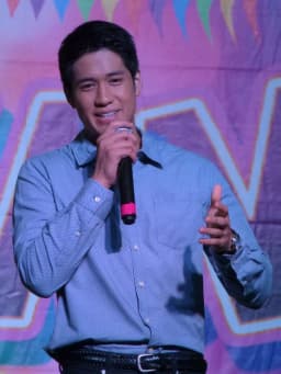 Aljur Abrenica
