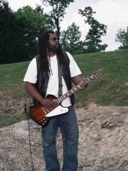 Alvin Youngblood Hart