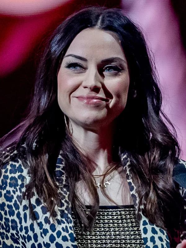 Amy Macdonald