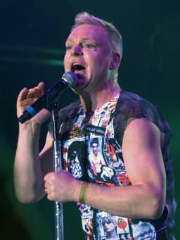 Andy Bell (singer)