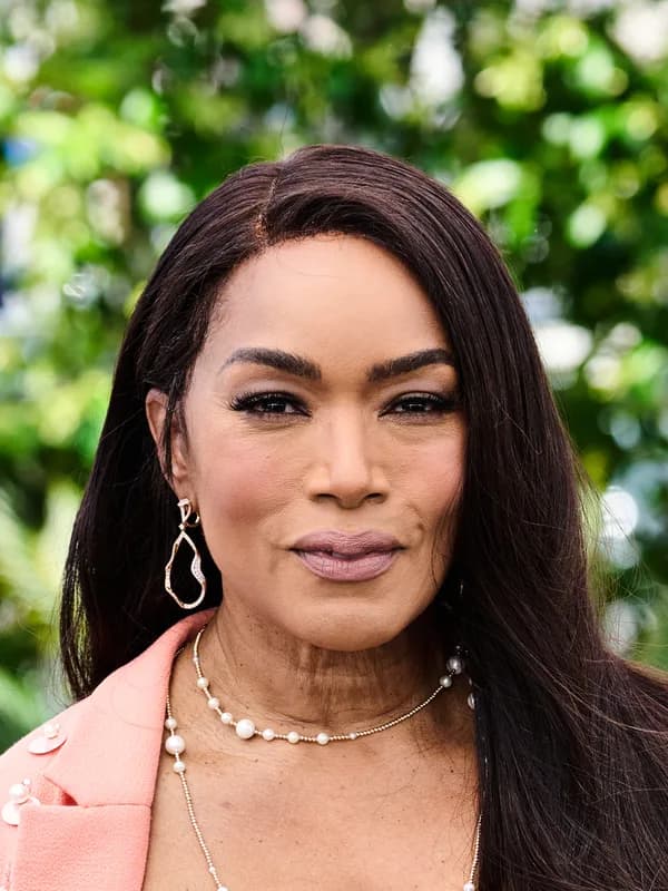Angela Bassett