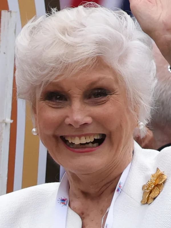 Angela Rippon