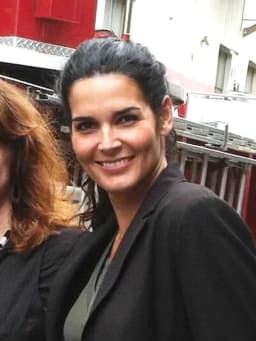 Angie Harmon