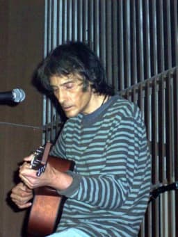 Antonio Vega (singer)