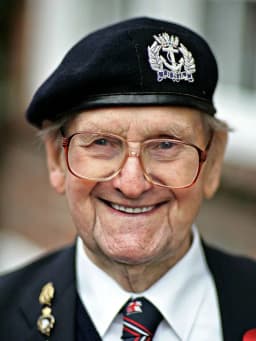 Bill Stone (Royal Navy sailor)