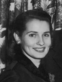 Brenda Marshall
