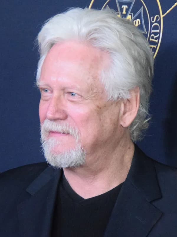 Bruce Davison