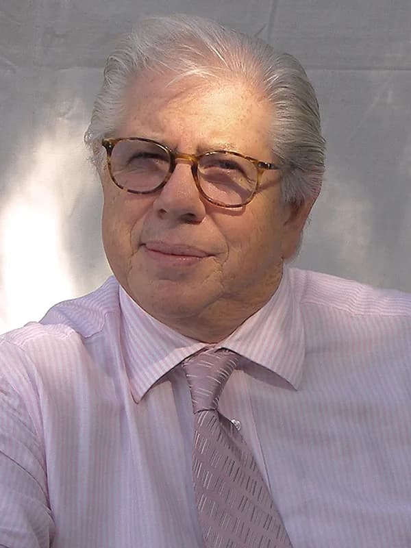 Carl Bernstein