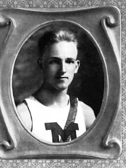 Carl Johnson (long jumper)