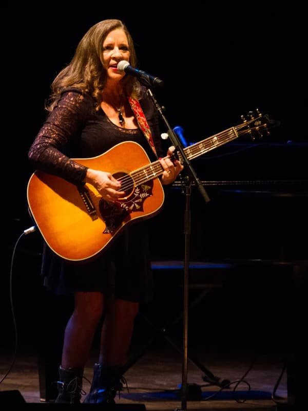 Carlene Carter
