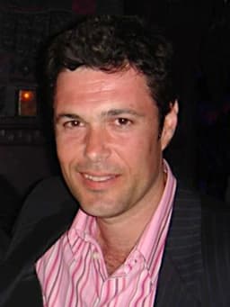 Carlos Bernard