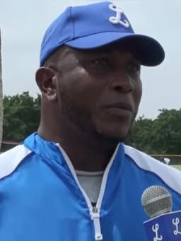 Carlos Pérez (pitcher)