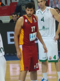 Cenk Akyol