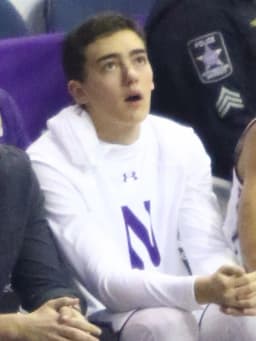 Charlie Hall (actor, born 1997)