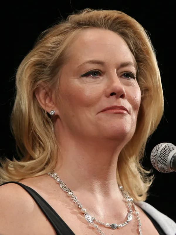 Cybill Shepherd