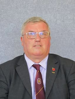 Dai Davies (politician)