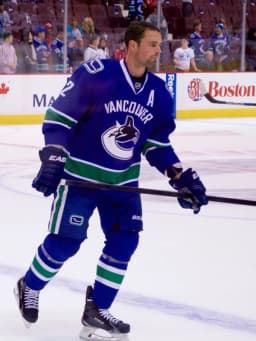 Dan Hamhuis