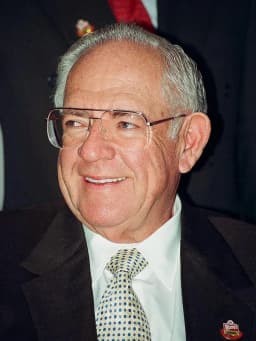 Dave Thomas (businessman)