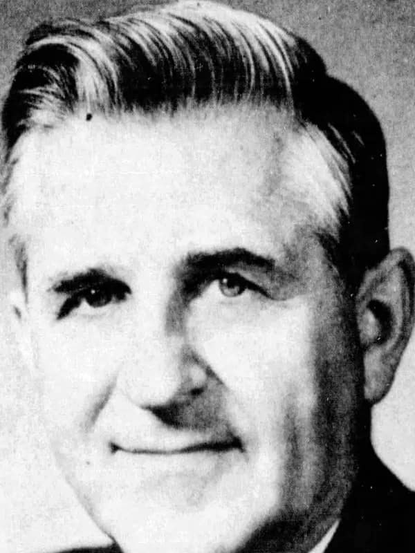 David Lewis (Canadian politician)