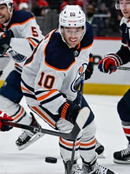 Derek Ryan (ice hockey)