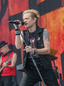 Deryck Whibley