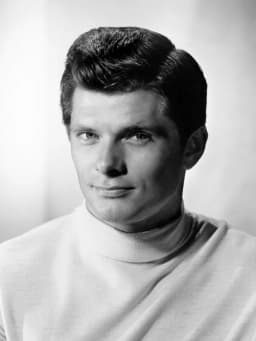 Dewey Martin (actor)