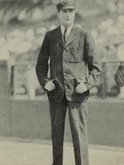 Dolly Stark (umpire)