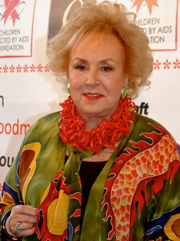 Doris Roberts