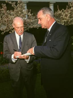 Drew Pearson (journalist)