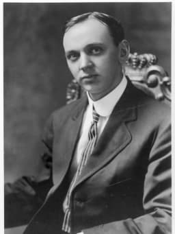 Edgar Cayce