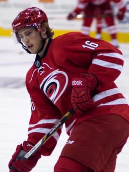 Elias Lindholm