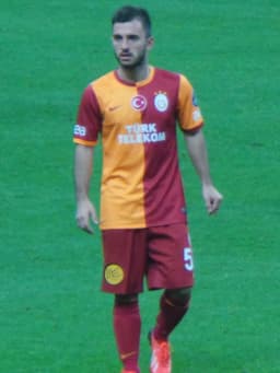 Emre Çolak
