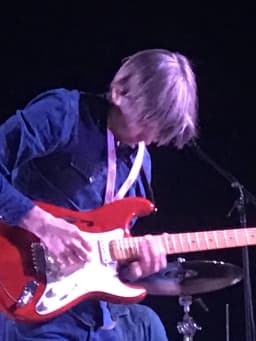 Eric Johnson (guitarist)
