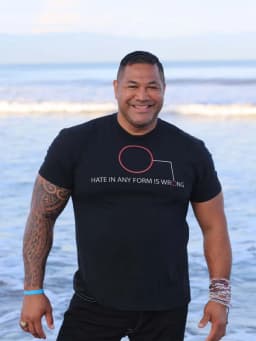Esera Tuaolo