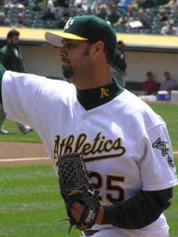 Esteban Loaiza