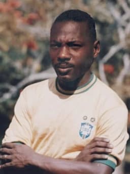 Everaldo (footballer, born 1944)