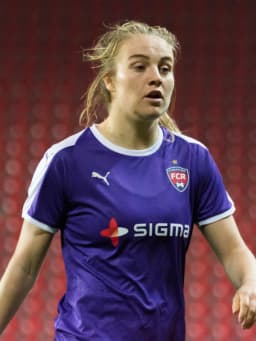 Fiona Brown (footballer)