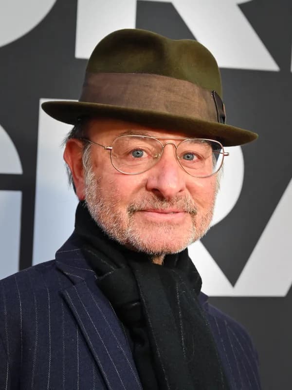 Fisher Stevens