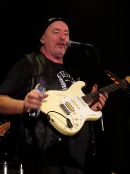 Francis Dunnery