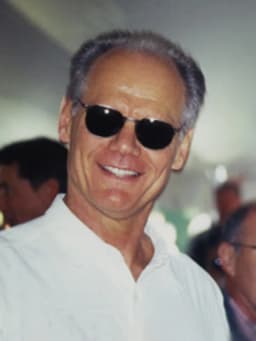 Fred Dryer