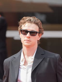 George MacKay (actor)